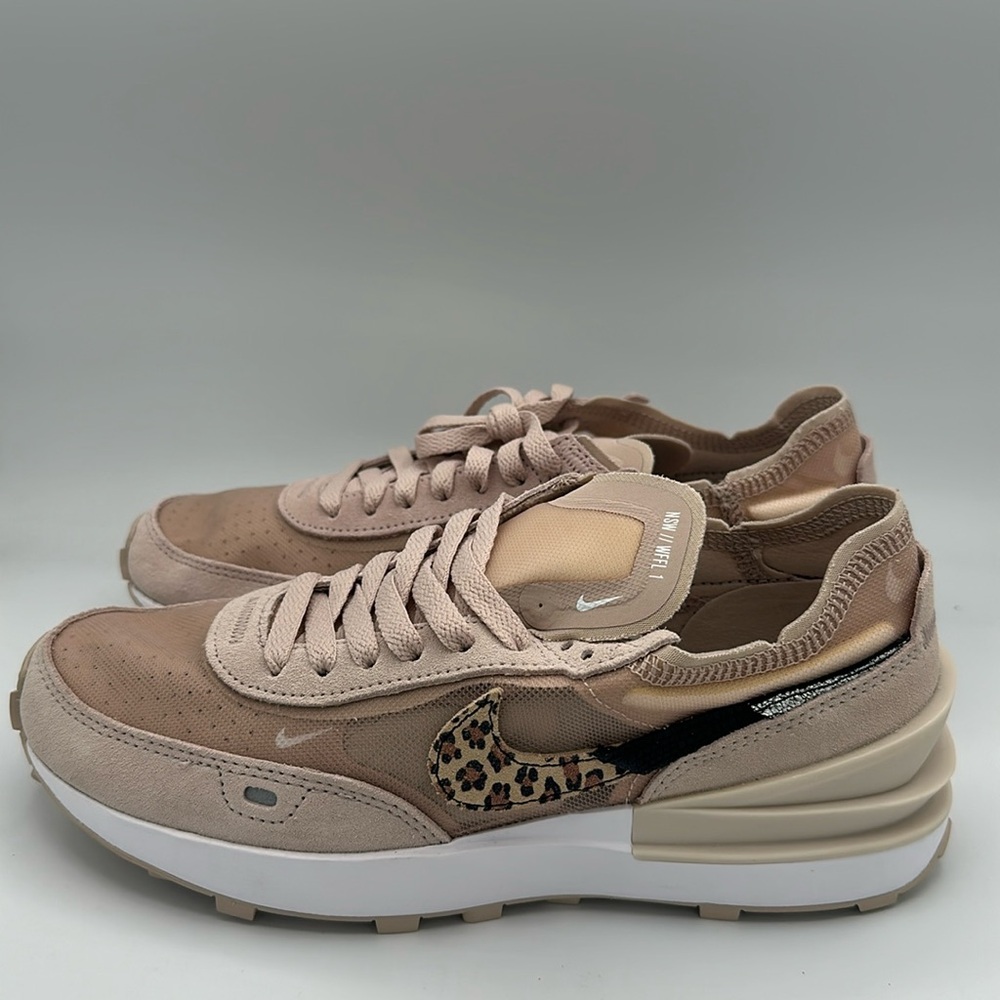 Nike Women's Sneakers in Beige and Leopard Print